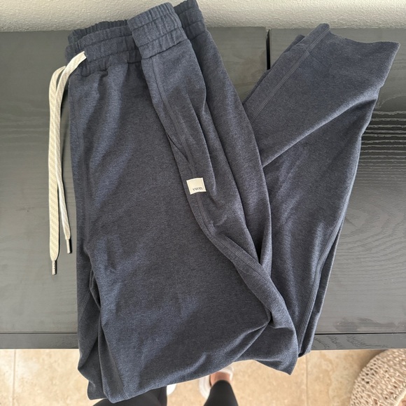 Vuori Performance Joggers - Midnight Heather - Picture 9 of 12